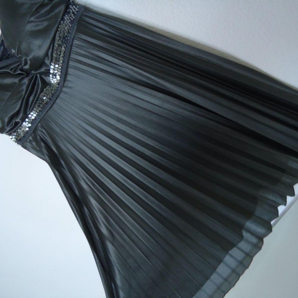 My Michelle Short Gray Formal Party Dress - Size M - Picture 5 of 8